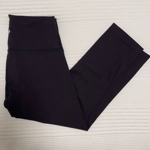 Lululemon Wunder Train High-Rise Crop 21”